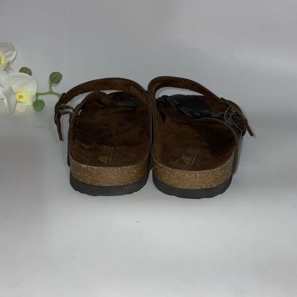 New Cliff by White Mountain Brown Sandals - Picture 4 of 7
